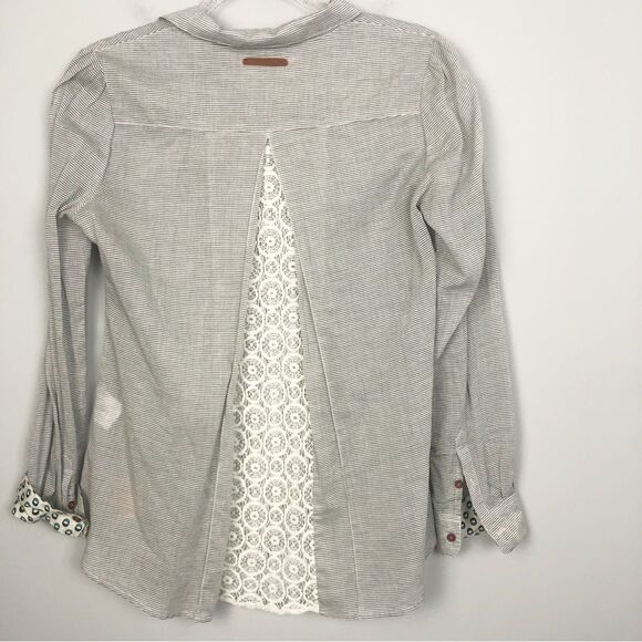 ANTHROPOLOGIE | Birds of Paradis by Trovata Gray Stripe Top Women’s Size Small - Picture 9 of 11